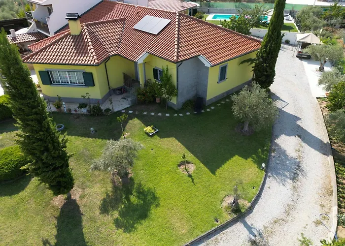 乡村民宿 Poco Do Barro Lodões